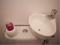Mini lave-mains pour WC WiCi Mini Monsieur P et Mme B (85) 2 sur 2